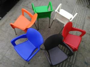Bàn ghế nhựa đúc đẹp giá rẻ nhất