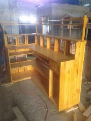 quầy cafe với chất liệu gỗ cao su giá tốt và rẻ nhất