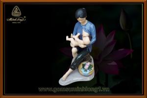 Tượng mẫu tử Nam màu F0013022 gốm sứ Minh Long I