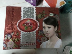 Bộ mỹ phẩm trắng̣ da,trị mụn,thâm nám