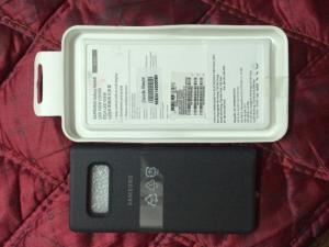 Tôi cần bán 2 bao da điện thoại Clear View Note 8 vàng, LED View Note 8 đen