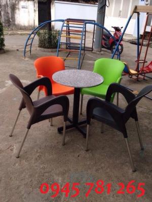 Chuyên cung cấp bàn ghế cafe - bàn ghế cafe sân vườn thanh lí
