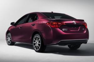 Corolla 1.8 E số tự động giá cả cạnh tranh Hỗ trợ trả góp lên tới 90%
