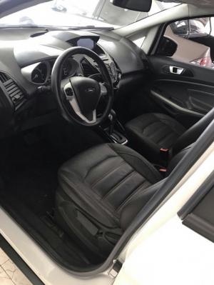 Bán Ford Ecosport sx 2015 màu trắng