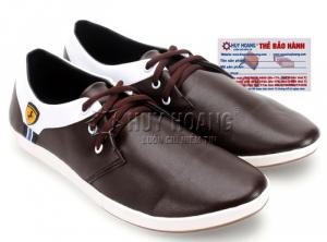- Giày thể thao Huy Hoàng được làm từ chất liệu da bò thật 100% nên càng sử dụng lâu bề mặt da sẽ càng bóng đẹp tự nhiên. Da bò mềm mại sẽ hạn chế tối đa tình trạng trầy xước và gãy da khi sử dụng lâu ngày.
- Giày thể thao Huy Hoàng được sản xuất với những nguyên vật liệu tốt nhất nên giày mang lâu sẽ không bị hôi. Đường may chắc chắn, tỉ mỉ.