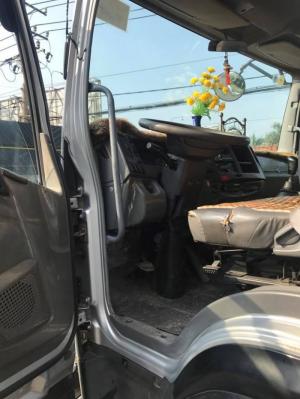ISUZU thùng kính tải 5.8t. 2008.xe zin may lanh Teo. Thung dai 6.7m.