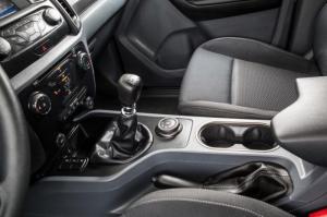 Ford Everest Ambiente 2018 chuẩn bị chào sân