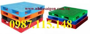 Pallet nhựa PL08LK giá sập sàn năm 2017