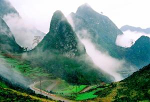 Hà Giang - Cảnh núi non hùng vĩ