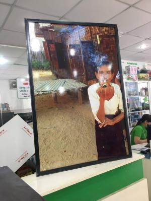 Bức tranh nghệ thuật được in ấn và đóng khung tranh gọn đẹp từ bức ảnh nghệ thuật chính bạn chụp, sẽ thật ý nghĩa khi treo bức tranh nghệ thuật này tại văn phòng làm việc của riêng bạn, hoặc tại phòng khách gia đình