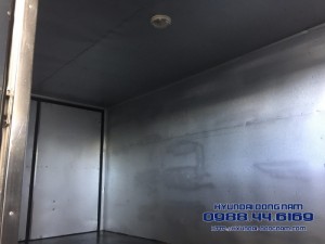 Xe tải HD88 thùng kín tải trọng 5.1 tấn
