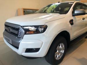 Ford Ranger XLS AT Trả trước 150 triệu giao xe ngay!