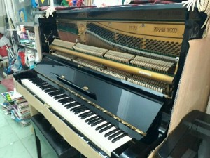 Piano cơ Yamaha U3D mới 90%