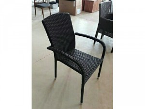 Bàn ghế cà phê thanh lý giá rẻ bất ngờ
