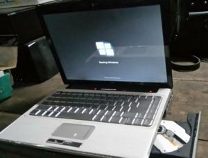 cần bán cái laptop hãng HP dòng Pavilion Dv4