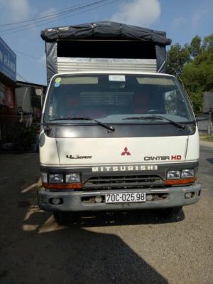 Xe tải cũ misubishi 4 tấn đời 2008 đóng thùng toàn bộ bằng inox