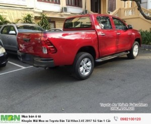 Khuyến Mãi Mua xe Toyota Bán Tải Hilux 2.4E 2018 Số Sàn 1 Cầu Màu Đỏ Nhập Thái Lan. Mua Trả Góp Chỉ 170Tr