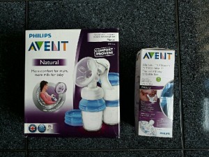 Máy hút sữa bằng tay Avent 3 cốc Via