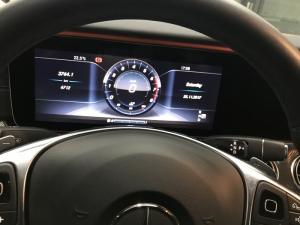 Bán xe Mercedes E300 AMG cũ màu nâu 2017 chạy 6732 Km như XE MỚI