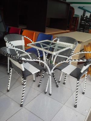 Chuyên thu mua bàn ghế cafe cũ giá cao