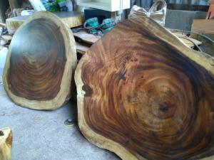 Bàn mặt gỗ me Tây nguyên tấm đường kính 1,2 m dày 11cm