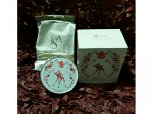 Phấn nước trang điểm chống nắng Isa Knox