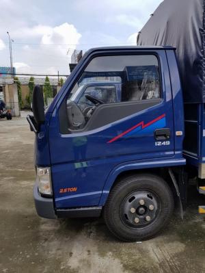 Xe tải Iz49 2,5 tấn thùng mui bat