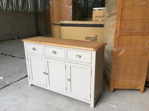 Tủ bếp gỗ sơn trắng thanh lý cuối năm 2017
