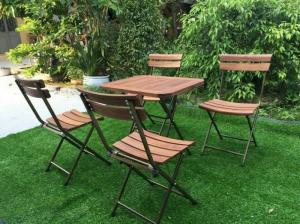 Thanh lý gấp bàn ghế cafe gia trực tiếp sản xuất . hàng tồn mới 100 .