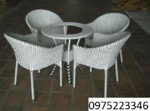 bàn ghế Cần thanh lý gấp nhiều loại bàn ghế cà phê,sofa png lạnh , xích đu , ô dù ,lệch tâm