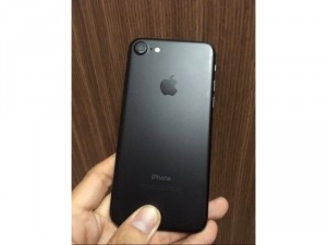 Iphone 7 32g zin 99%