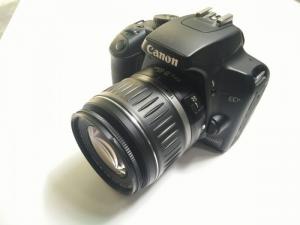 Máy ảnh Canon 1000D + Kit 18-55 II+ tặng hộp chống ẩm+ thẻ nhớ 2G