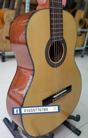Đàn ghita cổ điển chơi classic
