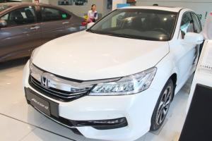 Bán xe Honda Accord 2017
