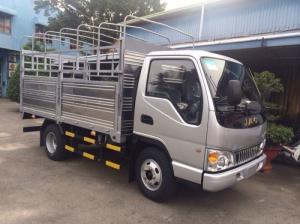 Bán xe tải Jac 2400kg, thùng dài 3m720, xe có máy lạnh, bán xe trả góp thủ tục nhanh