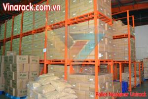 Pallet xếp chồng chứa vật liệu nhà kho Vianrack