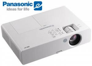 Máy chiếu panasonic PT-LB2EA