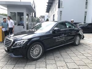 Mercedes C250 2016 có đủ màu Thanh Toán 400 Triệu là Nhận Xe