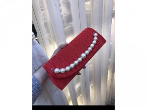 Cluth qc viền ngọc trai