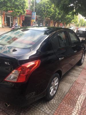 Cần bán chiếc xe Nissan Sunny 2013 số sàn màu đen