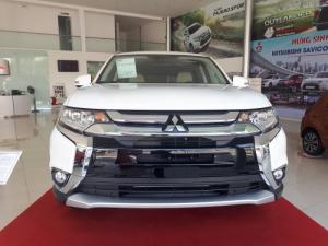 Mitsubishi Outlander mới nhập Nhật,phiên bản cao cấp giá chỉ 1 tỉ 78 triệu đồng.