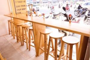 GHẾ QUẦY BAR GỖ GIÁ RẼ..