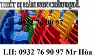 ghế nhựa mầm non đúc từ nhựa PE nguyên khối bền chắc