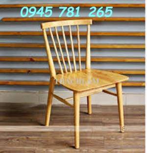 Thanh lý gấp 35 bộ bàn ghế cafe gỗ xếp giá rẻ