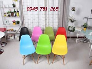 Ghế nhựa eames Ngọc Quảng