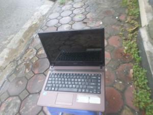acer aspire 4738 core i3 2.66Ghz, vỏ chuống xước đẹp