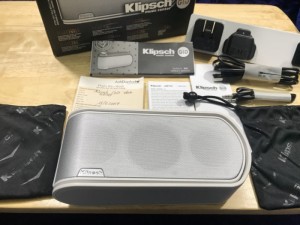 Loa Klipsch GiG fullbox màu trắng,còn bh đến 6/2018 hàng cty phân phối.chất lượng usa.