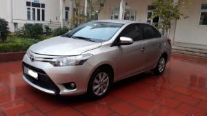 Toyota Vios 2015 (đăng ký tháng 6/2015), màu vàng cát.