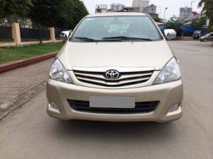 Bán xe Innova 2011 số sàn vàng cát đẹp đi chơi tết vi vu mùa thu