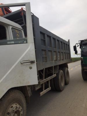 Cần bán xe tải ben 3 chân nhãn hiệu Faw đời xe 2009.Lốp mới tinh thùng 18m3.
